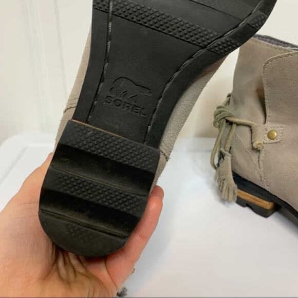 Sorel Farrah Taupe Suede Leather Wrap Around Tassel Tie Ankle Booties Size 5 - Picture 3 of 7